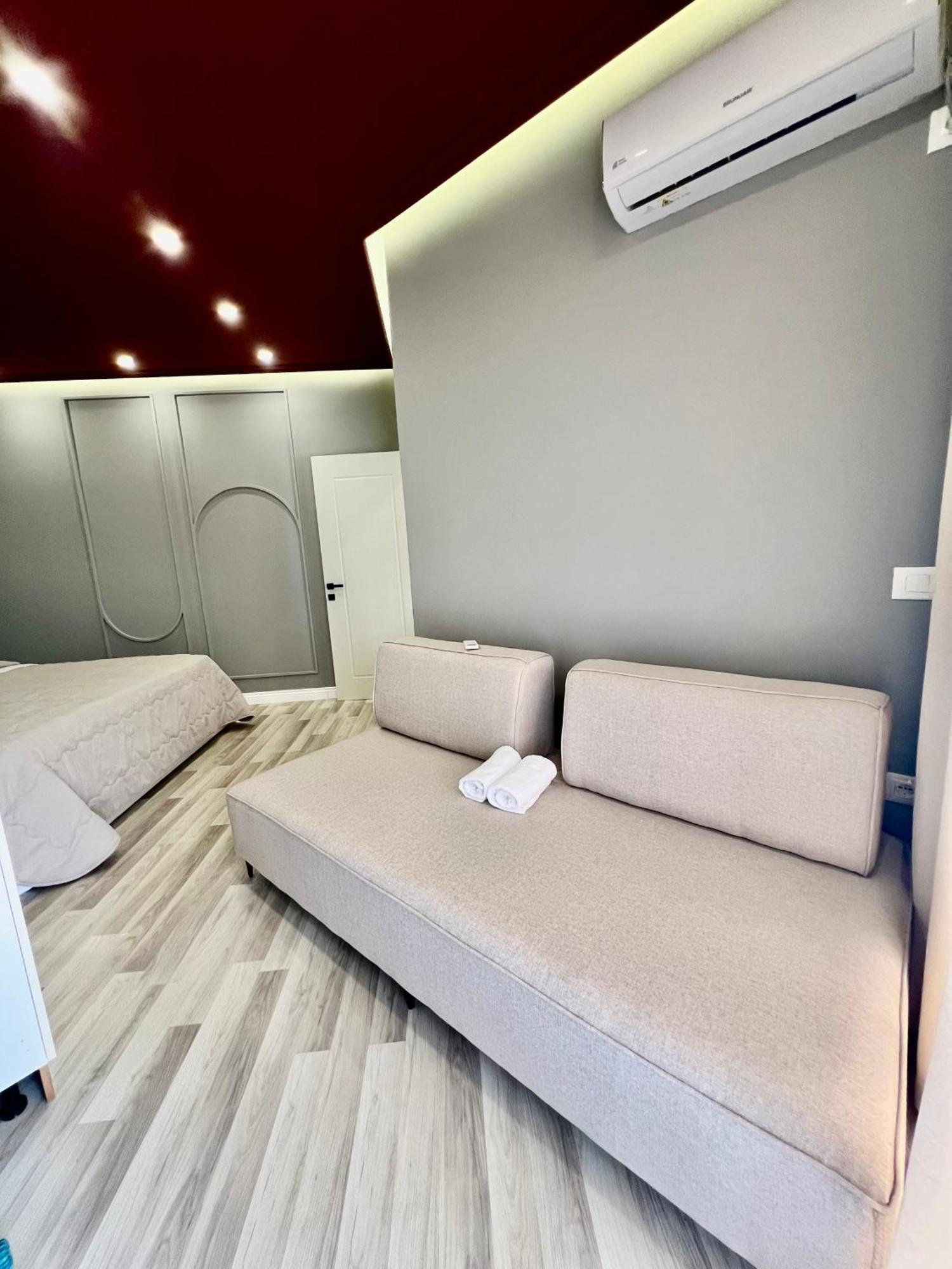 Spiranca Luxury Suites 티라나 객실 사진