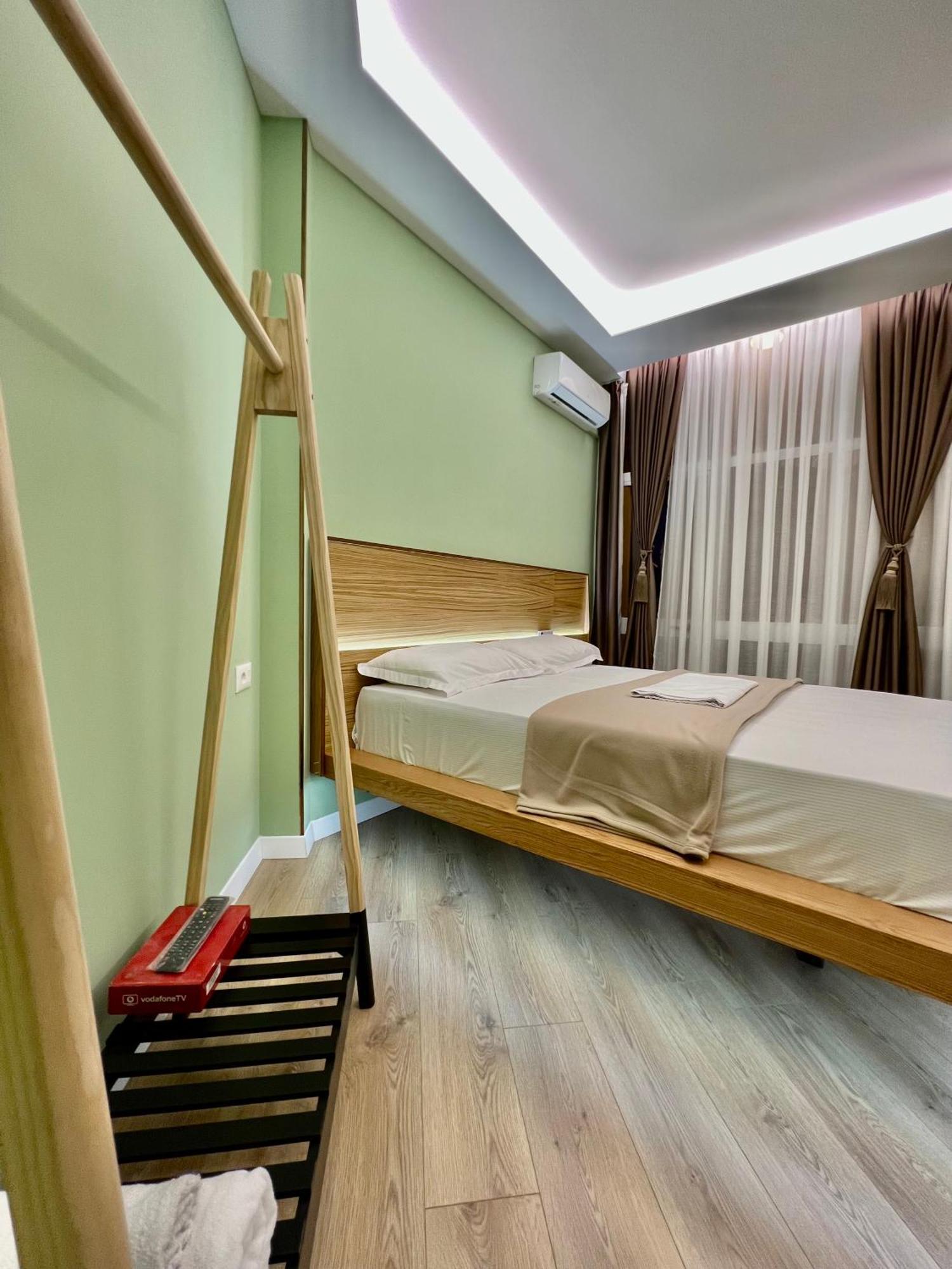 Spiranca Luxury Suites 티라나 객실 사진