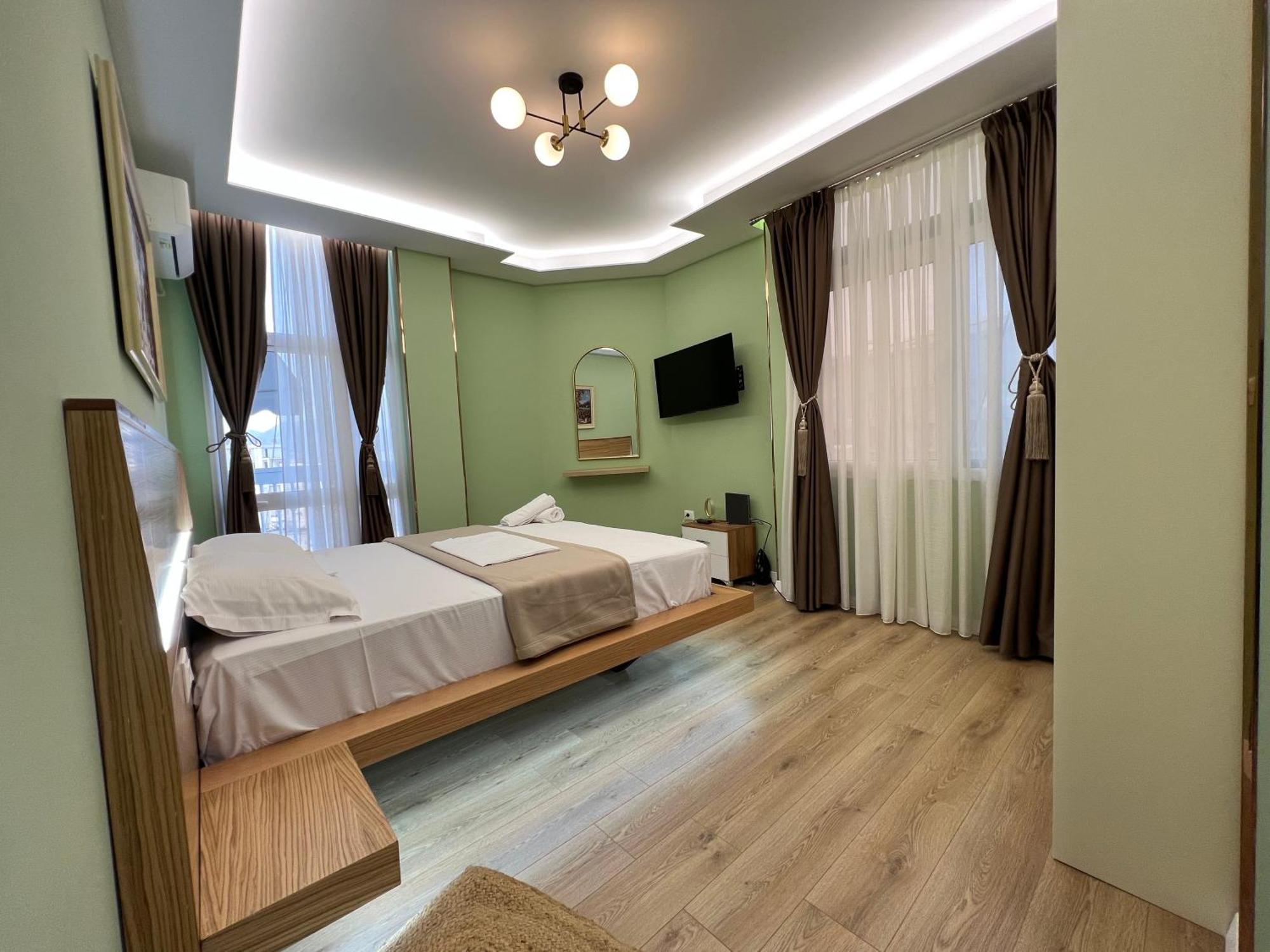 Spiranca Luxury Suites 티라나 객실 사진