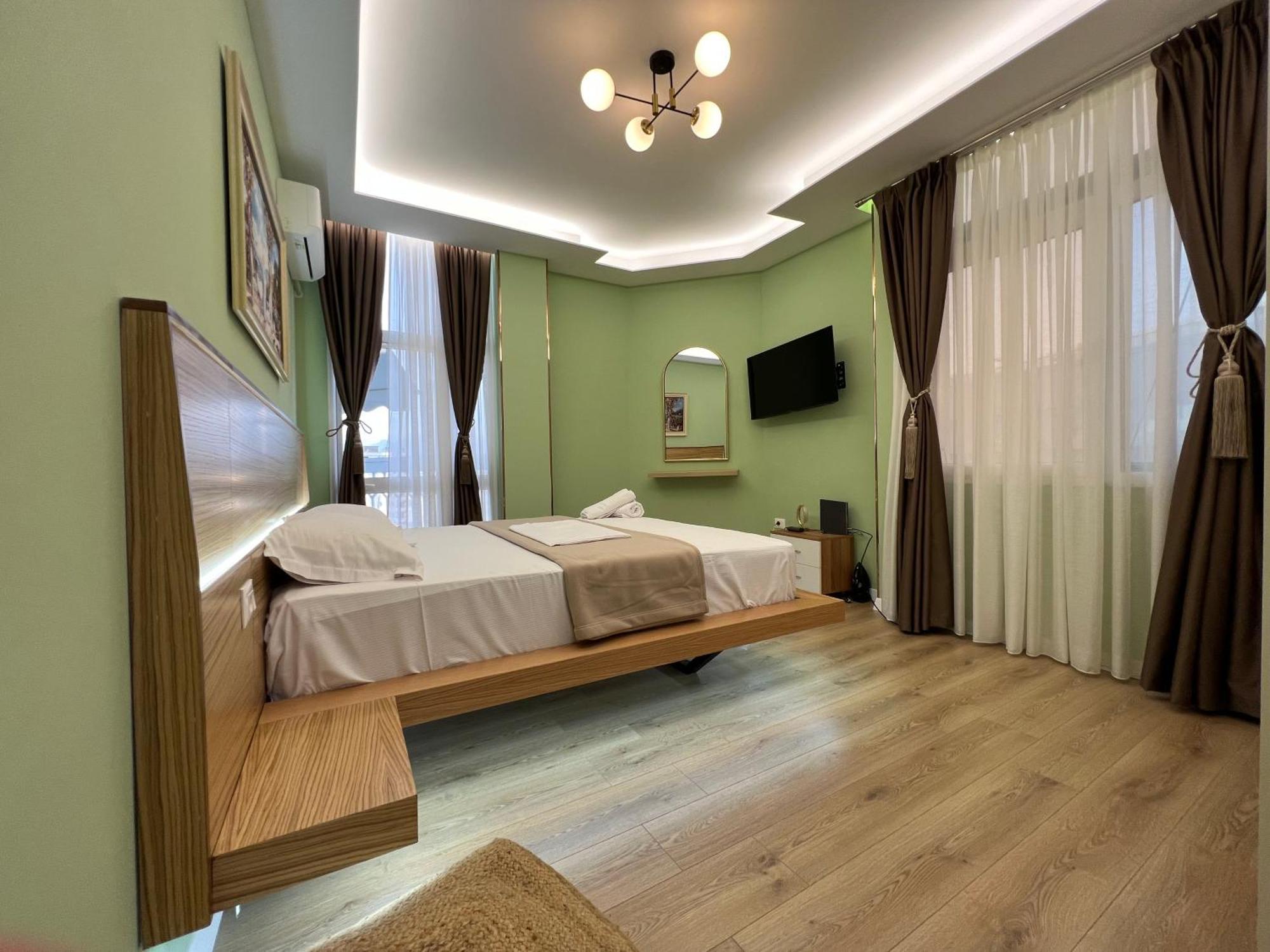 Spiranca Luxury Suites 티라나 외부 사진
